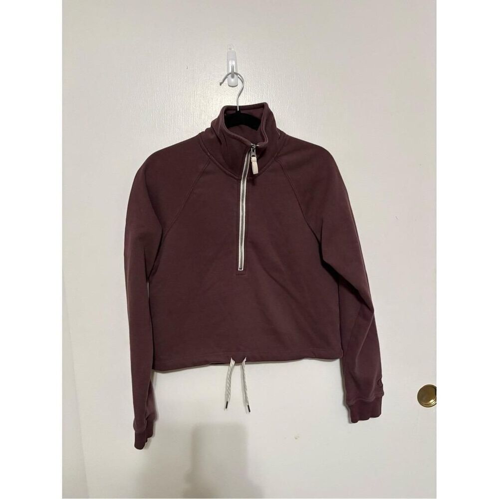 Vuori Women's Pink Hoodie - Picture 2 of 6